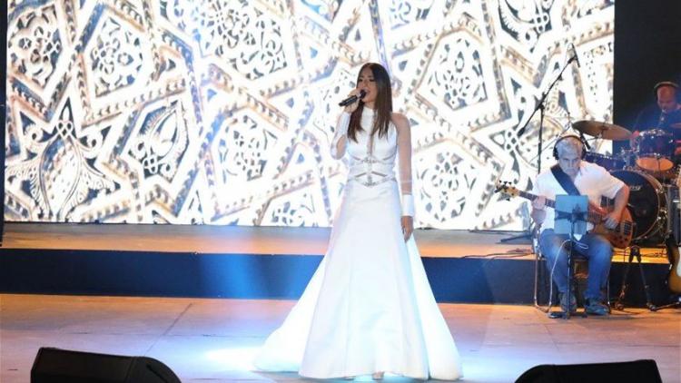 Video: A Marriage Proposal During Hiba Tawaji Concert