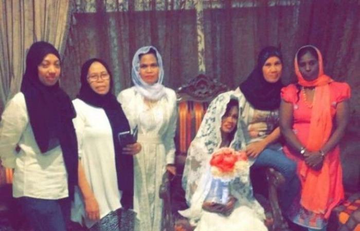 سعودية تفاجئ خادمتها بتنظيم حفل زفاف لها