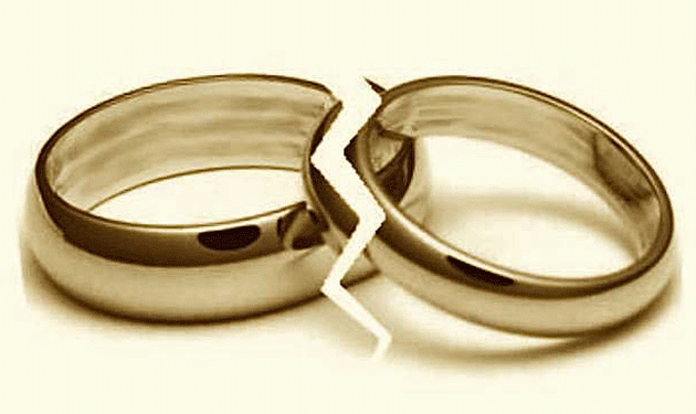 السعودية: طلاق سيدة بسبب هدية عيد ميلاد زوجها السعودية: طلاق سيدة بسبب هدية عيد ميلاد زوجها