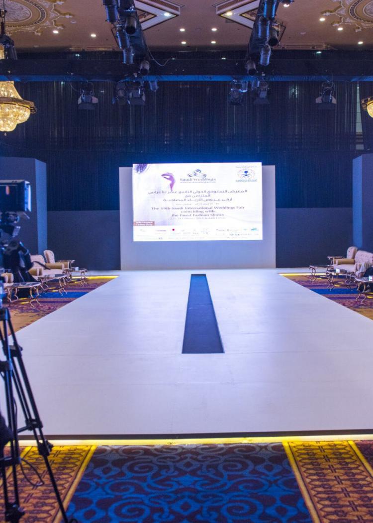 العرض الأول لأرقى تصاميم الأزياء ومسابقة أفضل تصميم ''مصممات المستقبل'' العرض الأول لأرقى تصاميم الأزياء ومسابقة أفضل تصميم ''مصممات المستقبل''