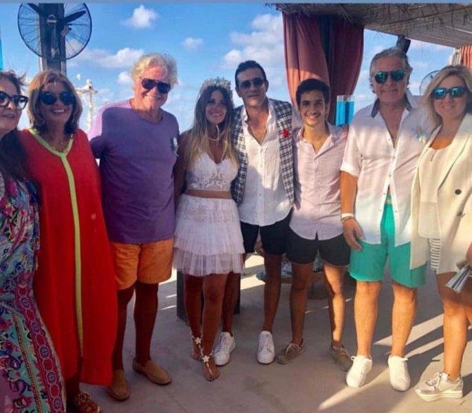 حفل زفاف منة حسين فهمي والمحامي طارق جميل سعد حفل زفاف منة حسين فهمي والمحامي طارق جميل سعد