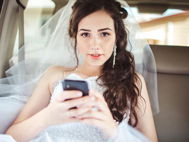 أفضل 3 تطبيقات للتخطيط لحفل الزفاف 