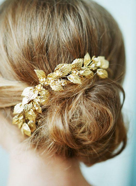 أجمل إكسسوارات الشعر الذهبية لعروس تخطف الأنظار