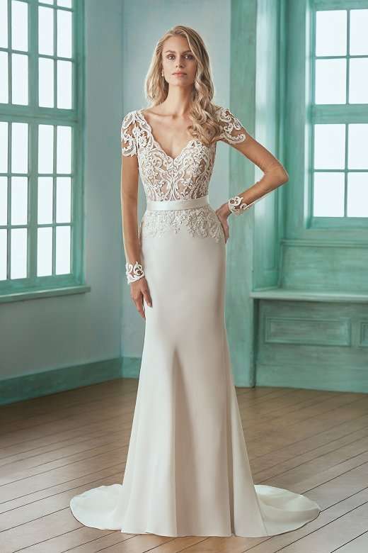 مجموعة فساتين زفاف جاسمين كوتور لربيع 2018