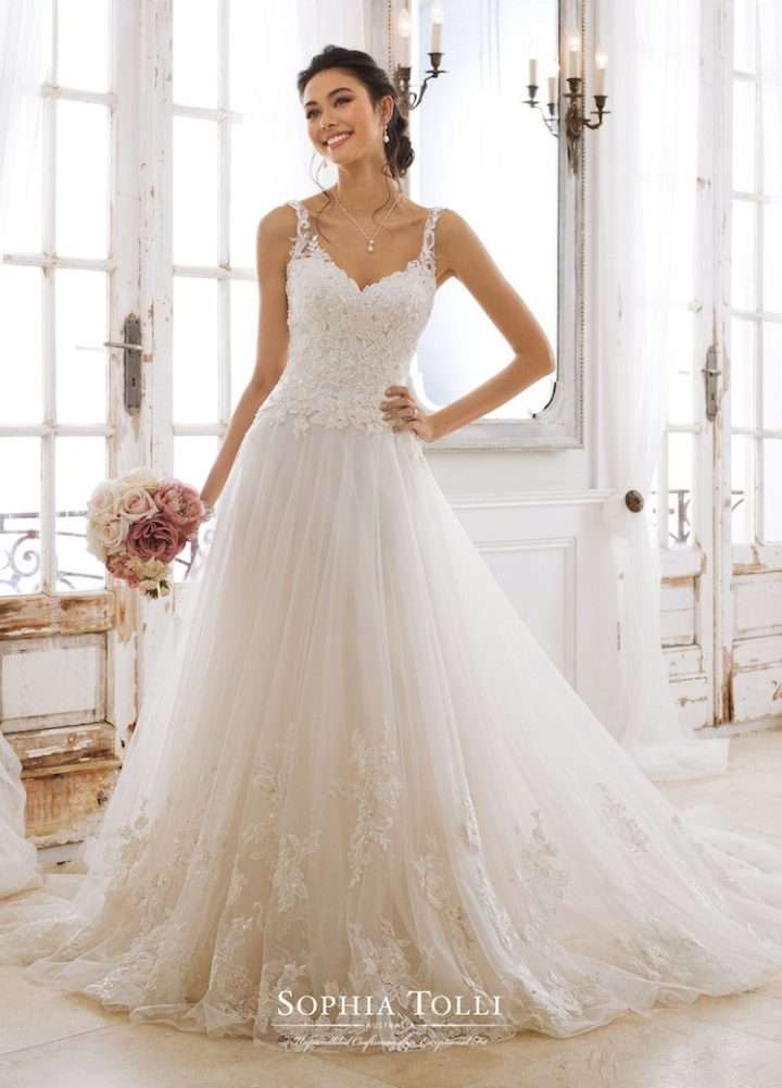 مجموعة فساتين زفاف صوفيا تولي لربيع 2019 Sophia_tolli_2018_spring_wedding_dresses_11