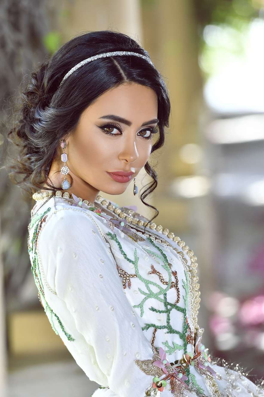 Selma Benomar Reveals Her 2018 Bridal Collection of Kaftans