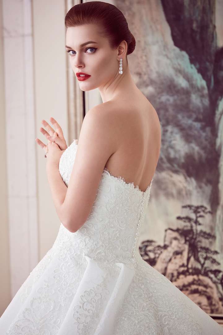 The 2018 Wedding Dresses by Ebru Sanci
