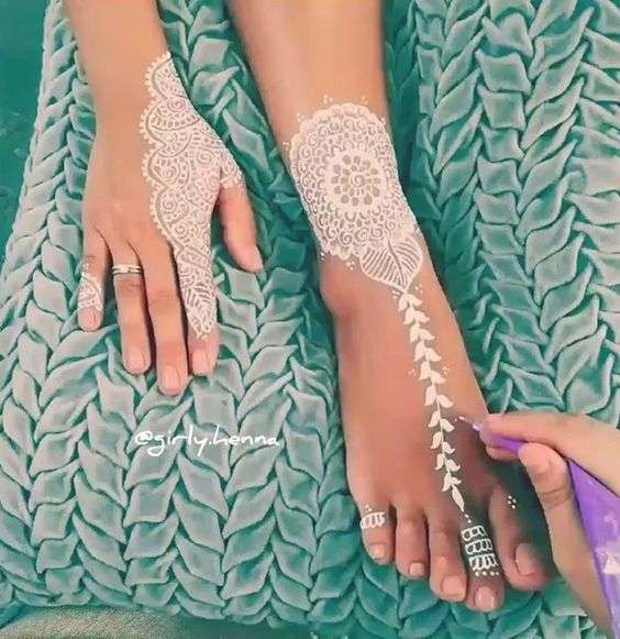 White Henna Designs For The Bride's Feet