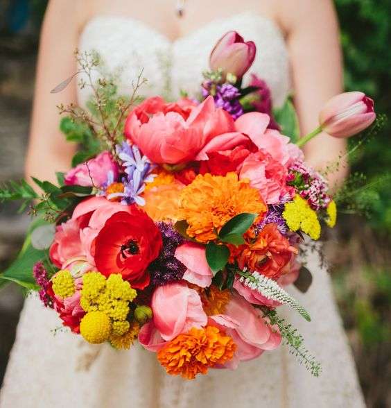 Bright and Colorful Wedding Bouquets For Summer