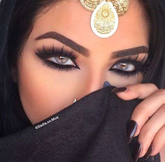 Glamorous Makeup Looks For The Arab Bride