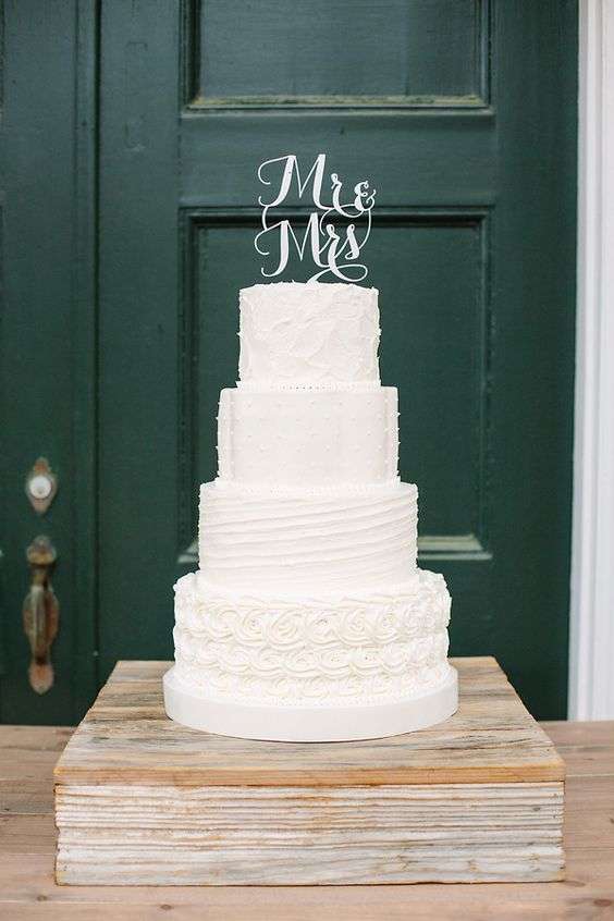 Classy White Wedding Cakes We Love