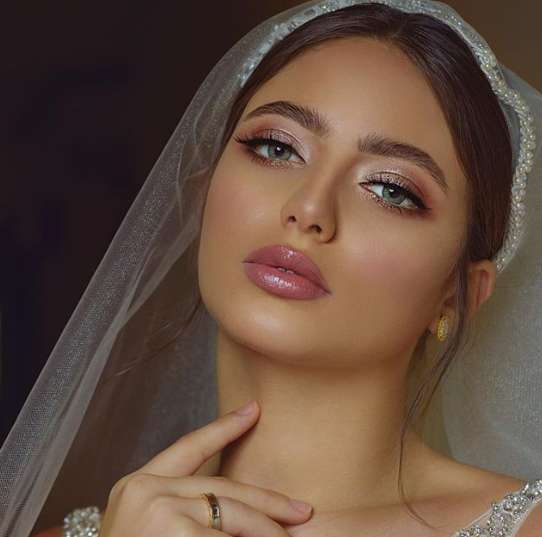 Stunning Bridal Makeup Looks For The Arab Bride