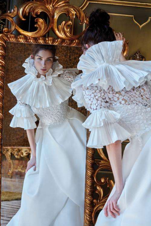 مجموعة اليزابيتا بولينانو لفساتين الزفاف لعام 2018