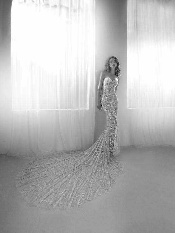 The 2018 Atelier Pronovias Wedding Dress Collection