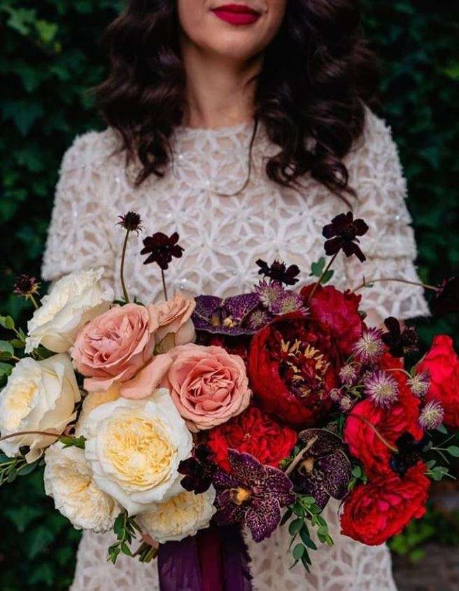 Glamorous Wedding Bouquets For The Fancy Bride