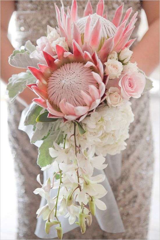 Glamorous Wedding Bouquets For The Fancy Bride