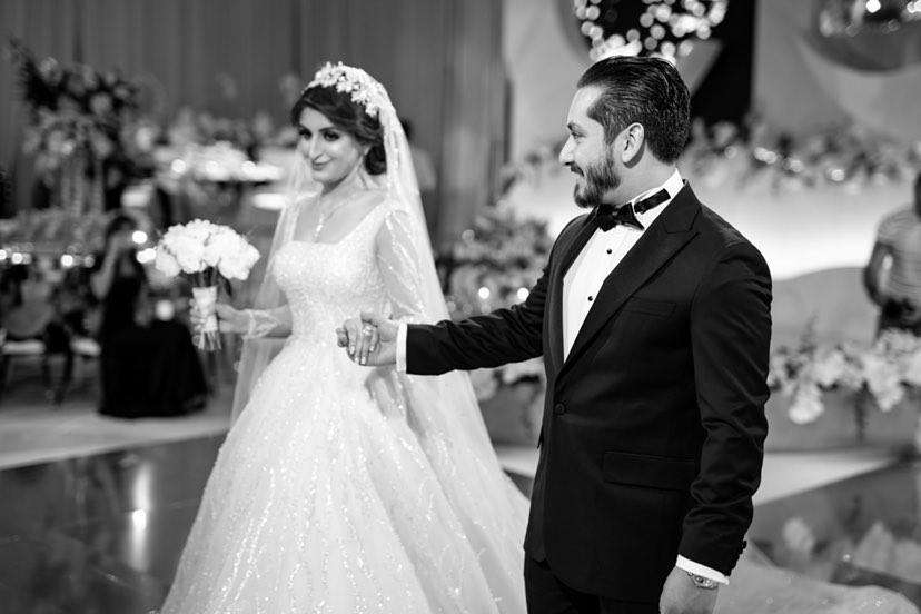 حفل زفاف مزين بالزهور في عمّان