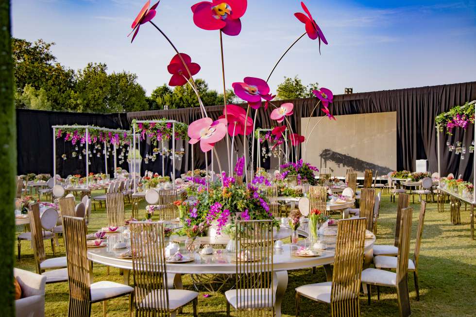 حفل زفاف بثيم الحديقة الوردية في الدوحة