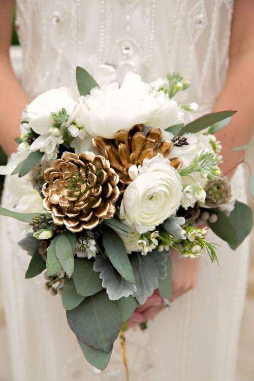 Winter Wedding Bouquet Ideas