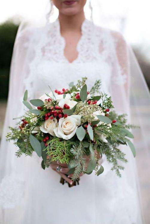 Winter Wedding Bouquet Ideas