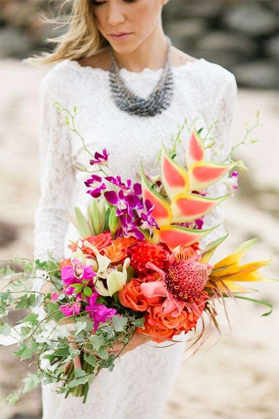 10 Tropical Wedding Bouquet Ideas