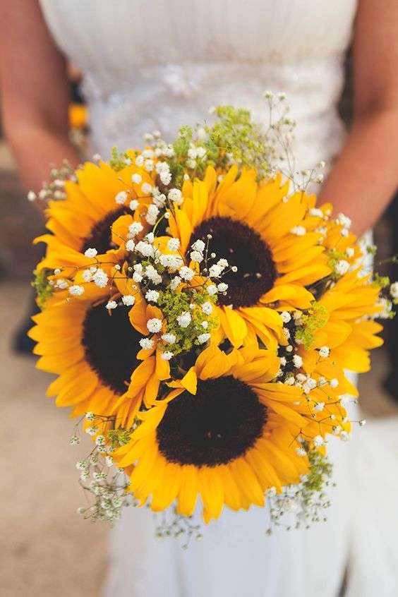 زهرة دوار الشمس لحفل زفاف في فصل الصيف 
