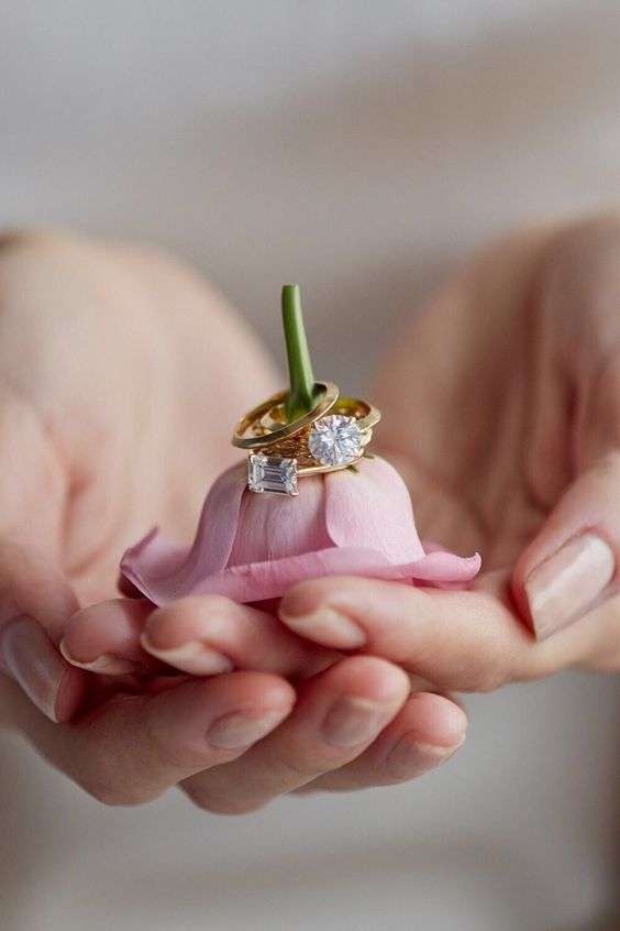 Wedding or Engagement Ring Photo Ideas