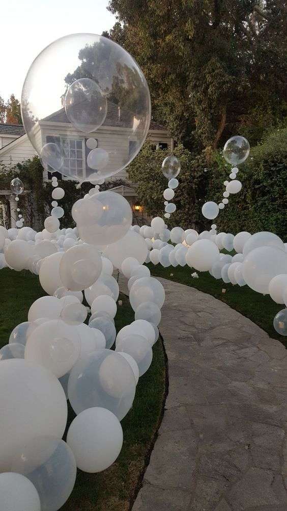 حفل زفاف بطابع البالونات الملونة