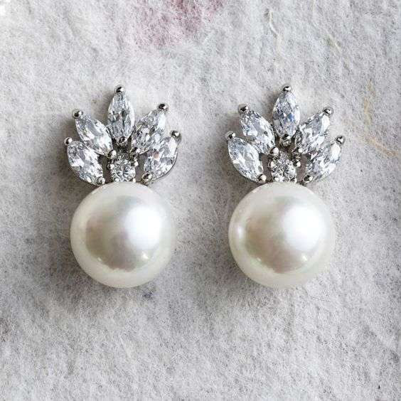 Beautiful Pearl Jewelry For Brides