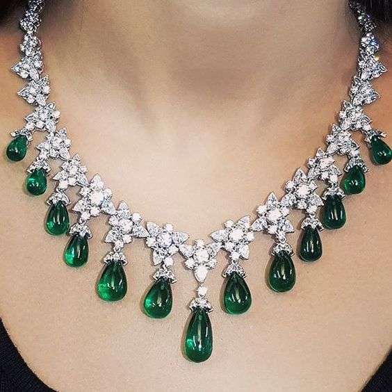 Emerald Green Bridal Jewelry| [site:name] | Arabia Weddings