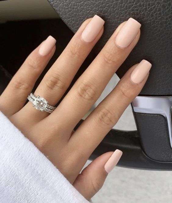 15 Bridesmaid Nail Ideas the Whole Bridal Party Will Love — See Photos |  Allure