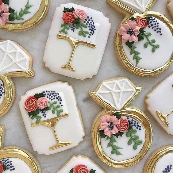 Beautiful Cookie Ideas For Your Wedding