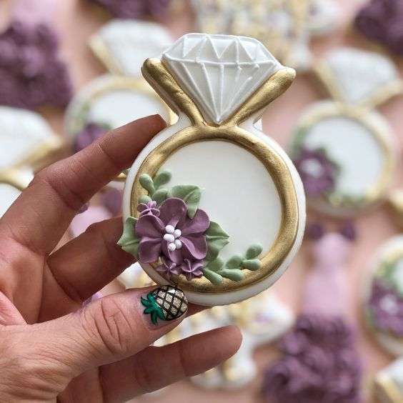 Beautiful Cookie Ideas For Your Wedding