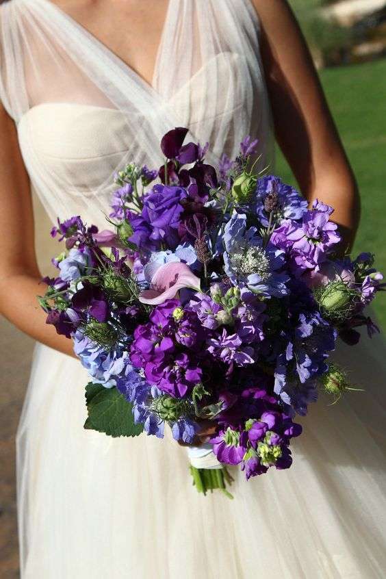 Pretty Purple Wedding Bouquets
