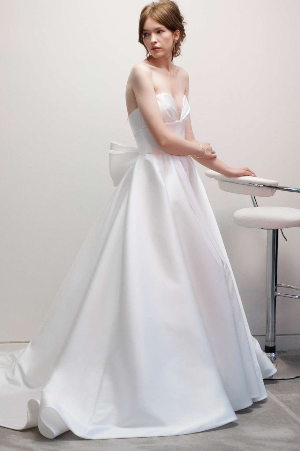 فساتين زفاف ريفيني لخريف وشتاء 2021 من تصميم ريتا فينيريس