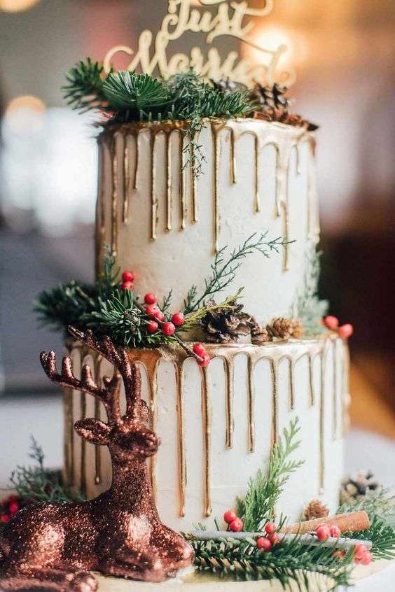 Lovely Christmas Inspired Wedding Cakes