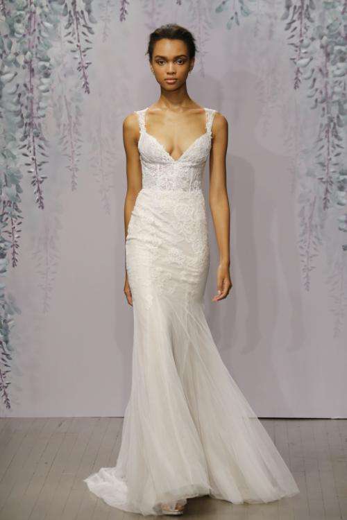 Monique Lhuillier's Fall 2016 Bridal Collection at New York Bridal Week