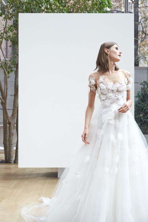 The Stunning Bridal Collection by Oscar de la Renta for Spring 2018