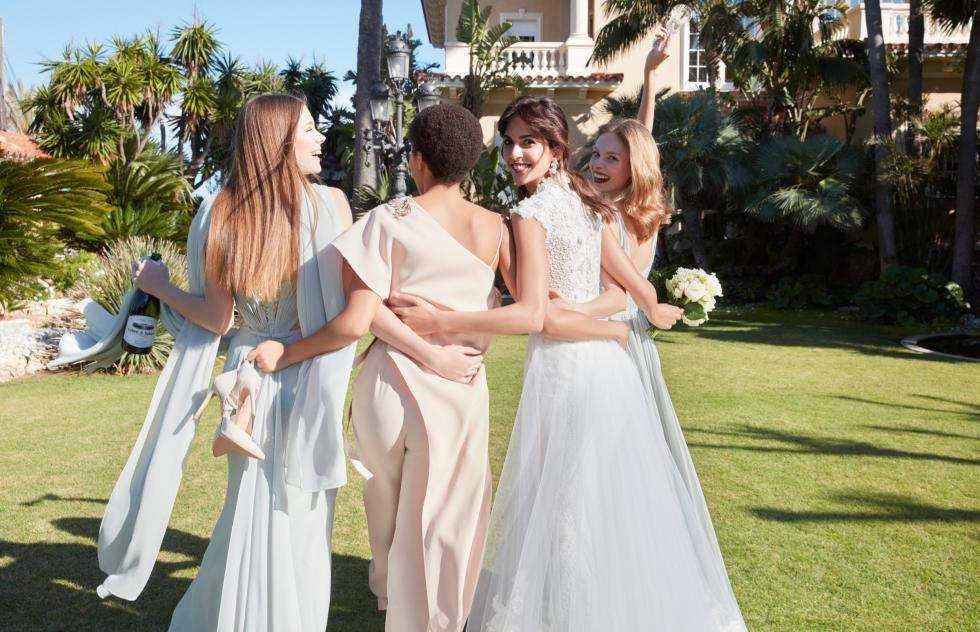 مجموعة فساتين زفاف اليساندرا رينودو لعام 2018