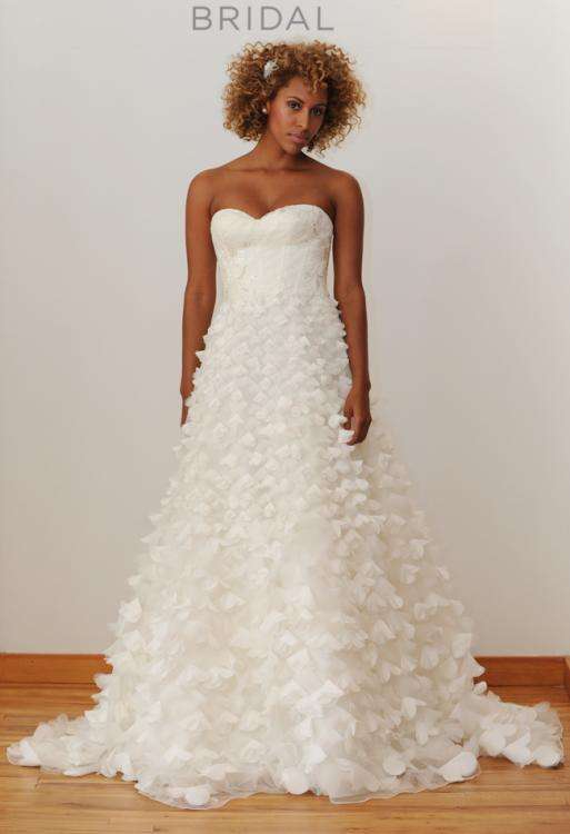أسبوع نيويورك لأزياء الزفاف: مجموعة دايفيدز برايدال لفساتين الزفاف لخريف 2015