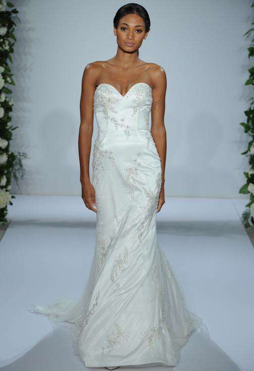 أسبوع نيويورك لأزياء الزفاف: مجموعة دينيس باسو لخريف 2015