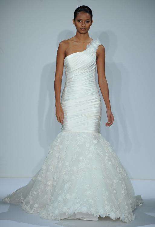 أسبوع نيويورك لأزياء الزفاف: مجموعة دينيس باسو لخريف 2015