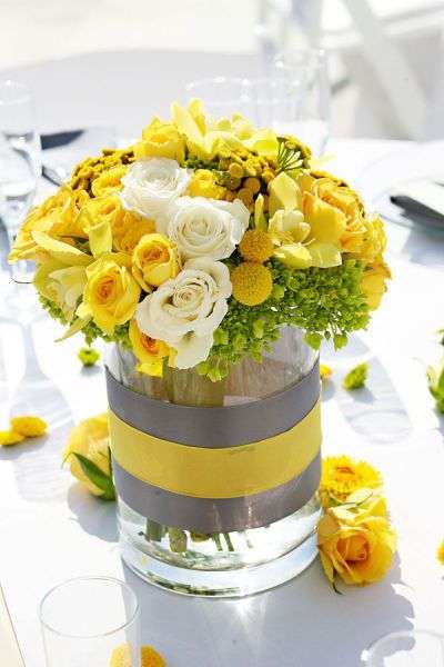 Wedding Colors Inspired by The 2021 Colors of The Year