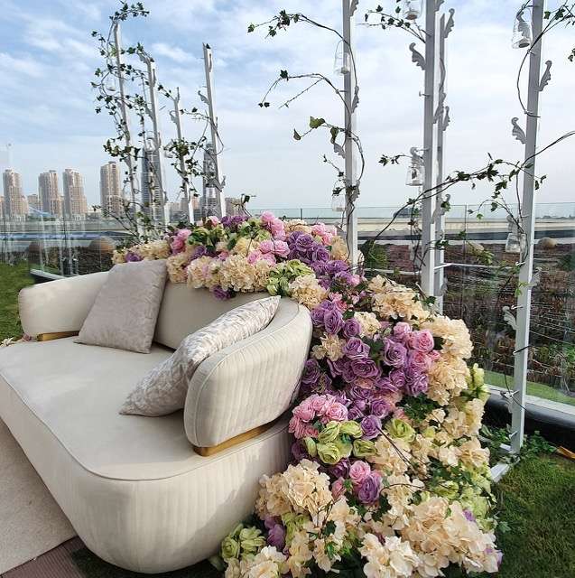 حفل زفاف أنيق في الهواء الطلق في قطر