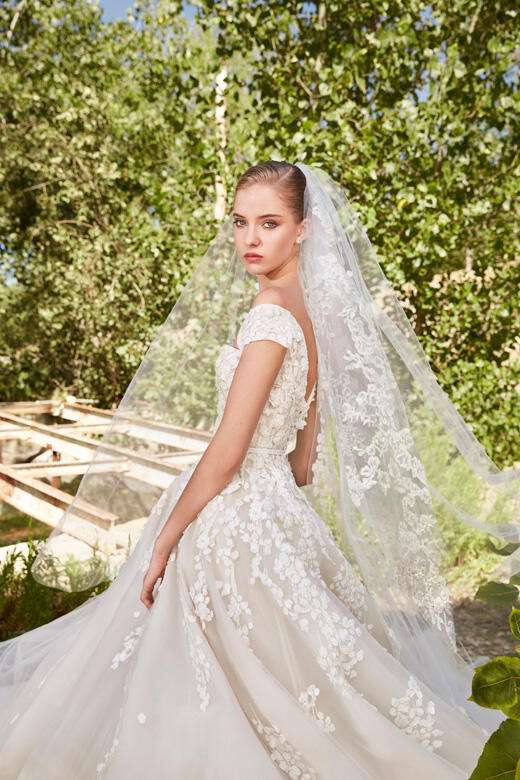 Elie Saab Fall 2021 Wedding Dresses 8