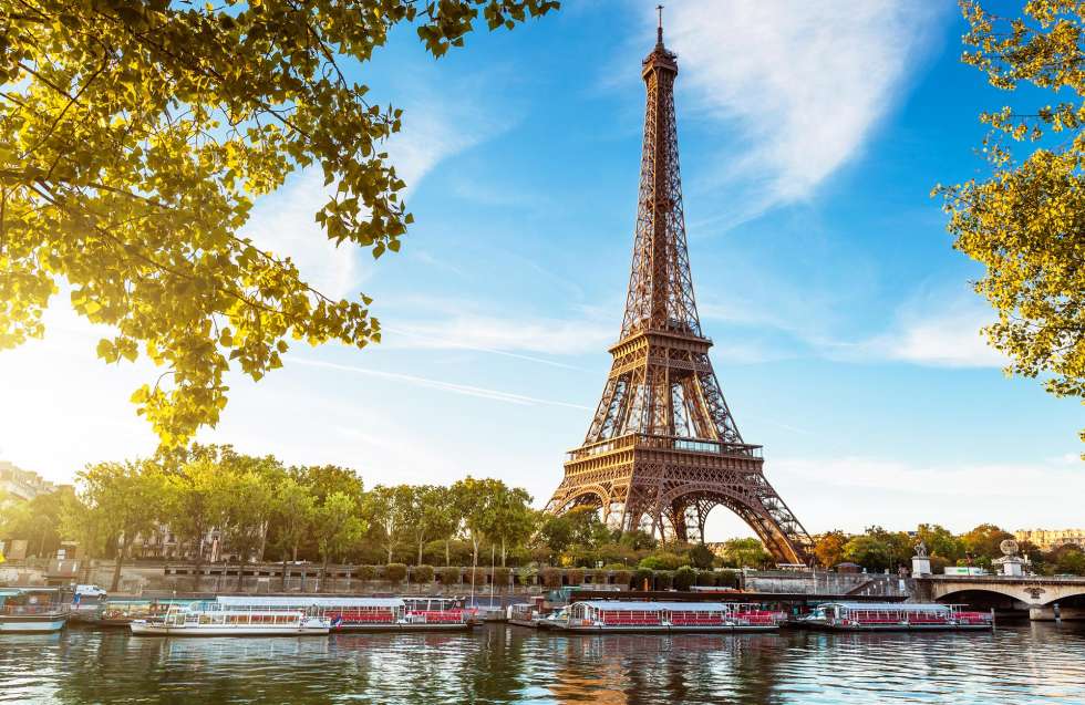 وجهة شهر العسل: باريس