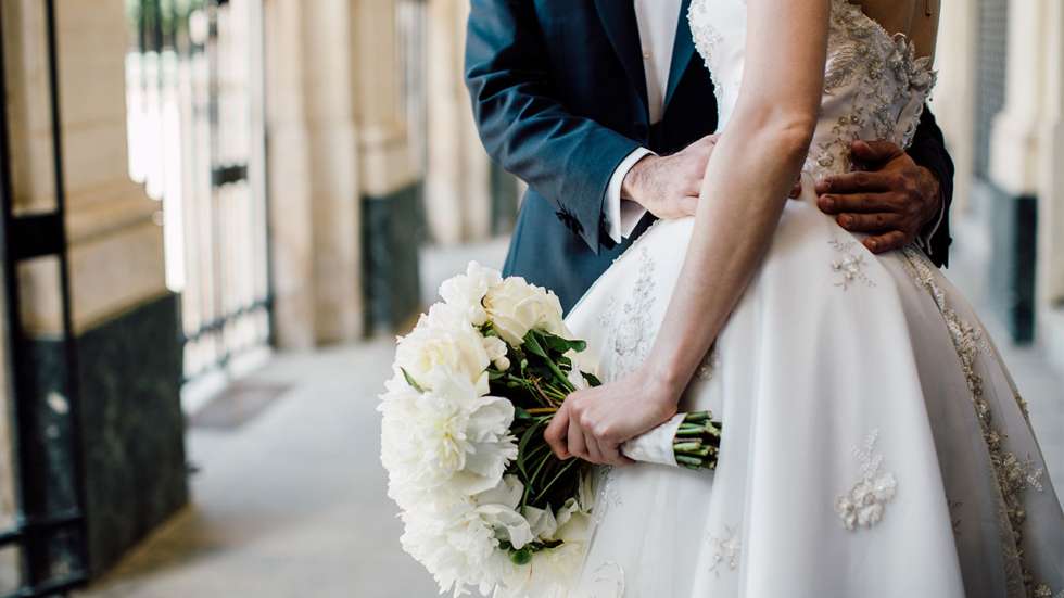 كيف يمكنك مشاركة تغييرات الزفاف الطارئة في اللحظة الأخيرة مع ضيوفك