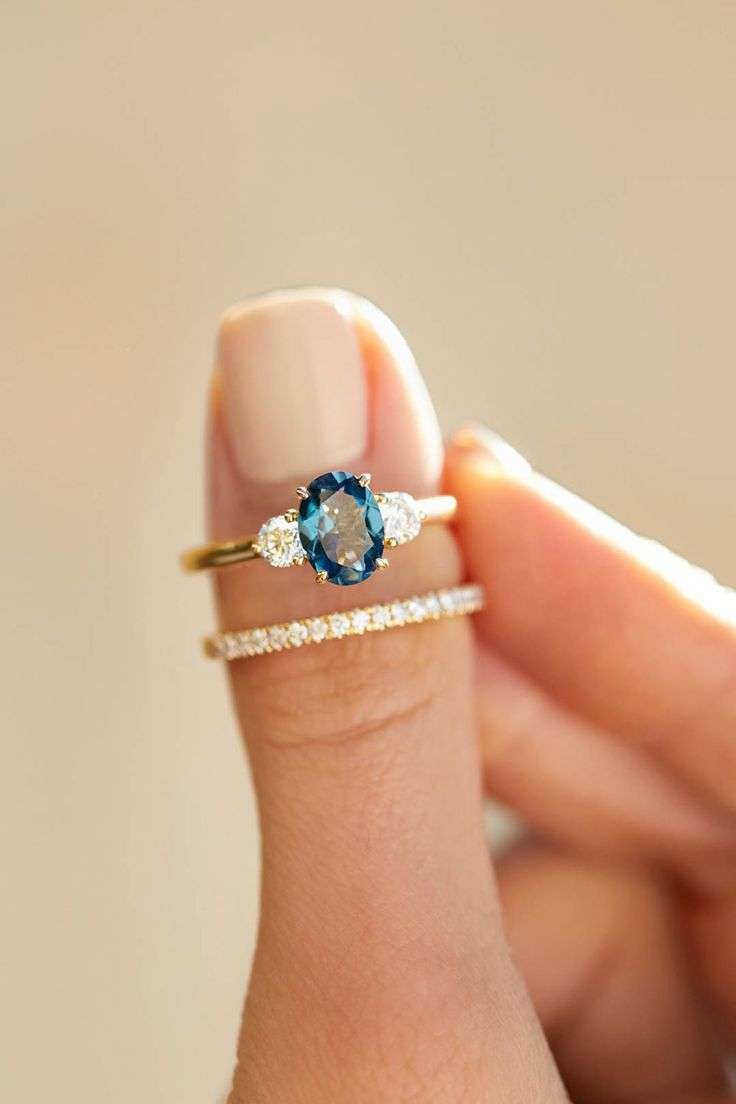 Best Engagement Ring Trends to See in 2023: Expert's Opinion