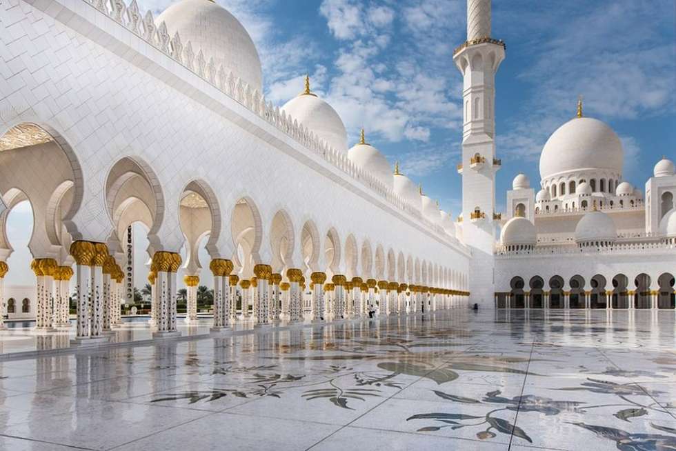 10 Favorite Places To Visit in Abu Dhabi for a Honeymoon