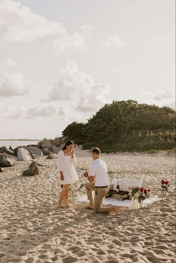Crafting the Perfect Beach Marriage Proposal